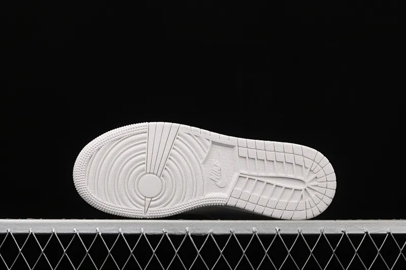 All categories Air Jordan Jordan series basketball shoes Air Jordan 1 Mid Air Jordan 1 Ret High AJ1 Joe 1 rice white mandarin duck hook 555112-035